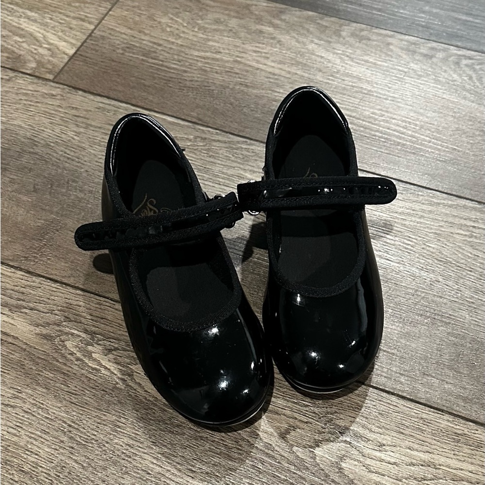 Toddler Black Tap Shoes Size 9